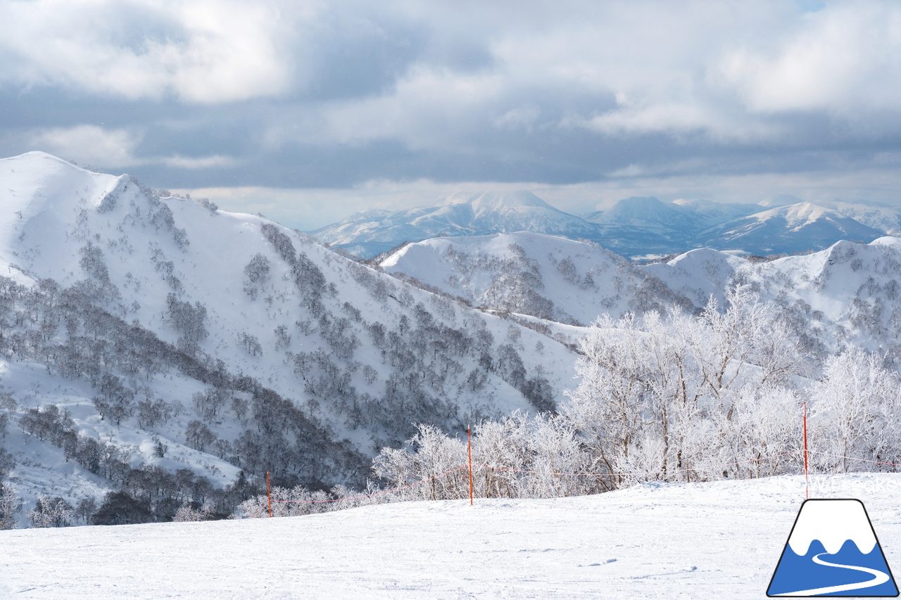 キロロリゾート｜真っ白な雪と真っ青な空。粉雪ゲレンデクルージングが気持ち良いキロロ。この週末は『Sweet Protection 試着会』も開催中！